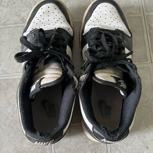 Nike Panda Dunk Sneakers